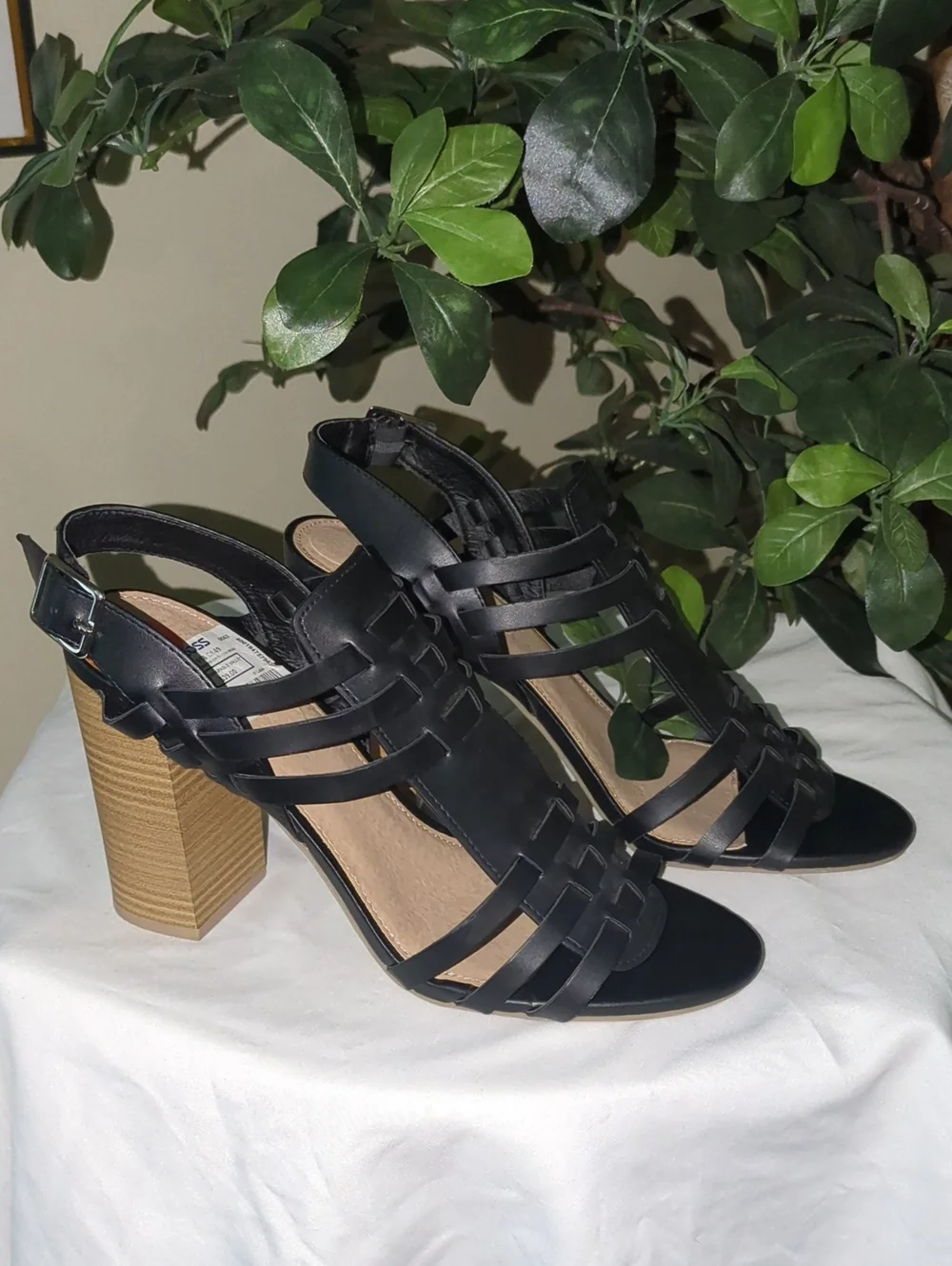 Report Black Strappy Heeled Sandals EUC